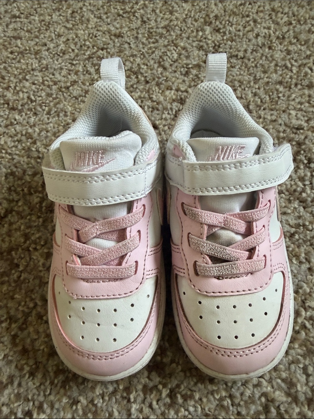 Nike pink toddler tennis shoes
